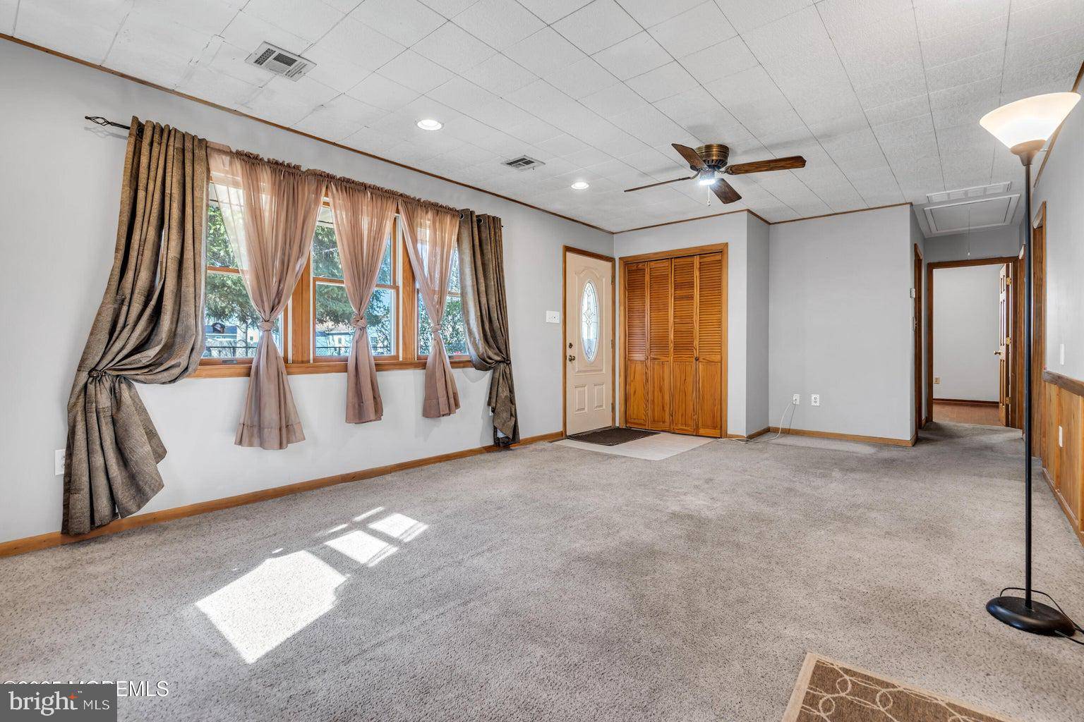 Lakehurst, NJ 08733,616 MAPLE ST
