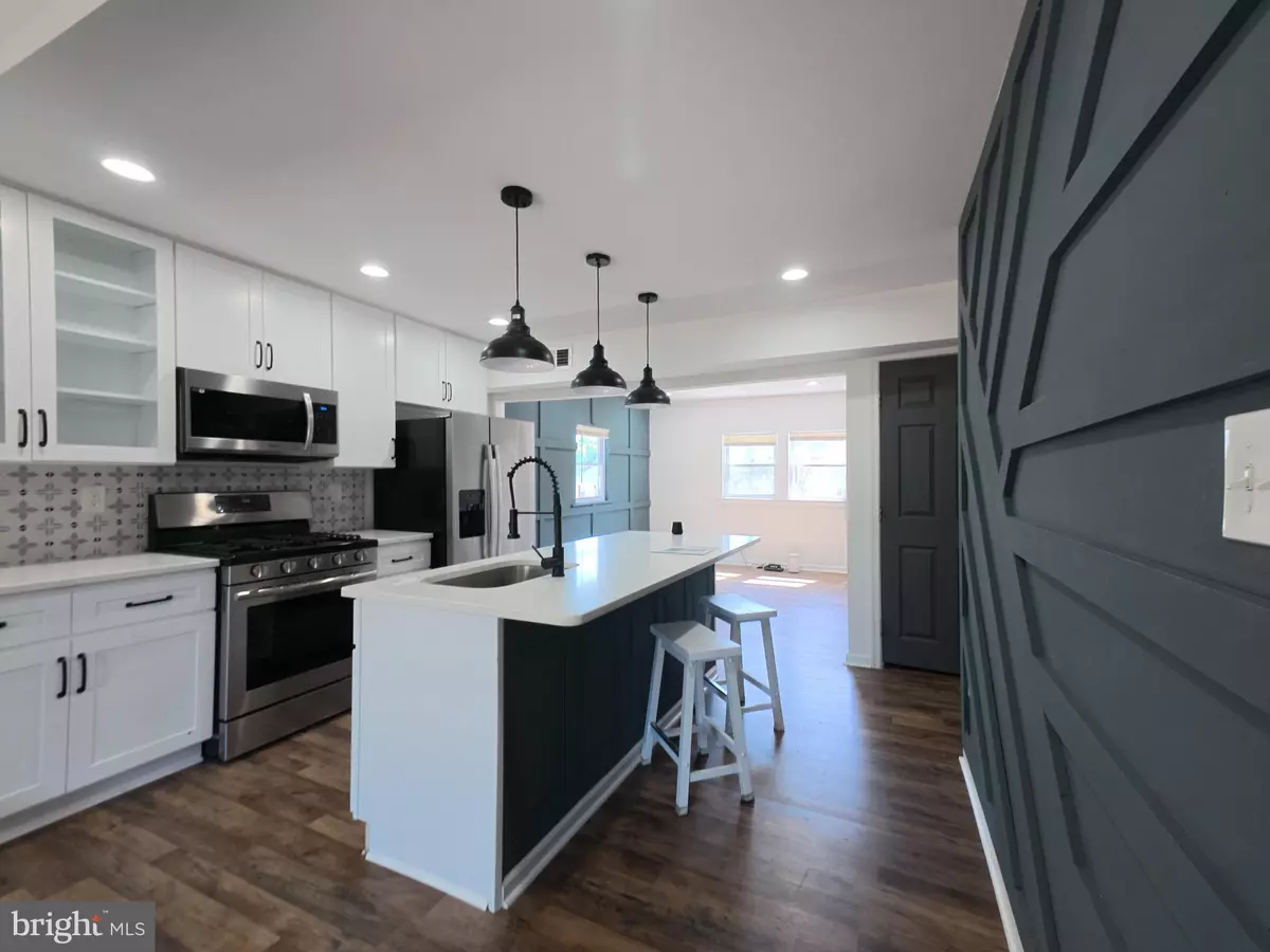 District Heights, MD 20747,2205 OAK GLEN WAY