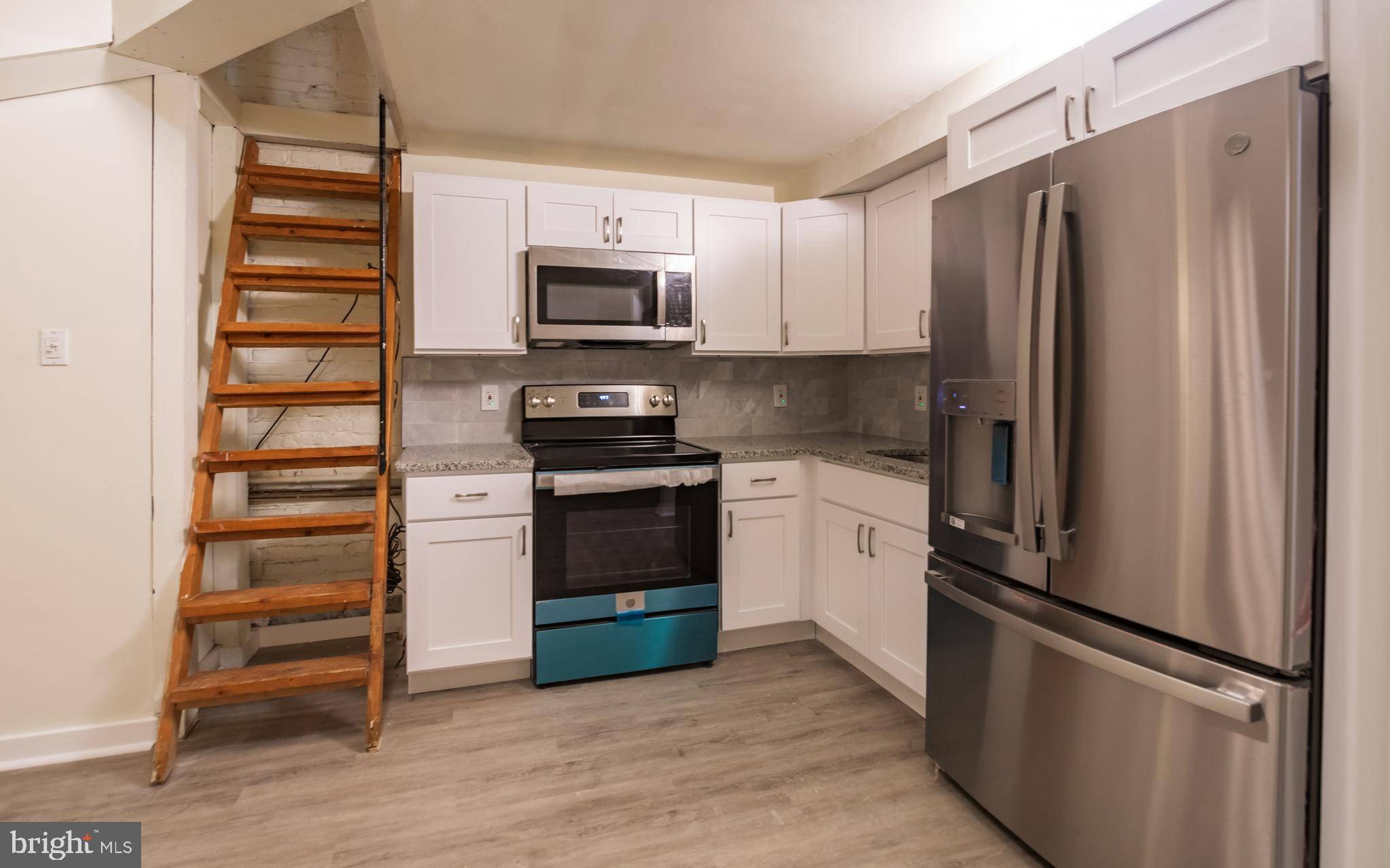 Philadelphia, PA 19146,1622 SOUTH ST #3RD FLOOR