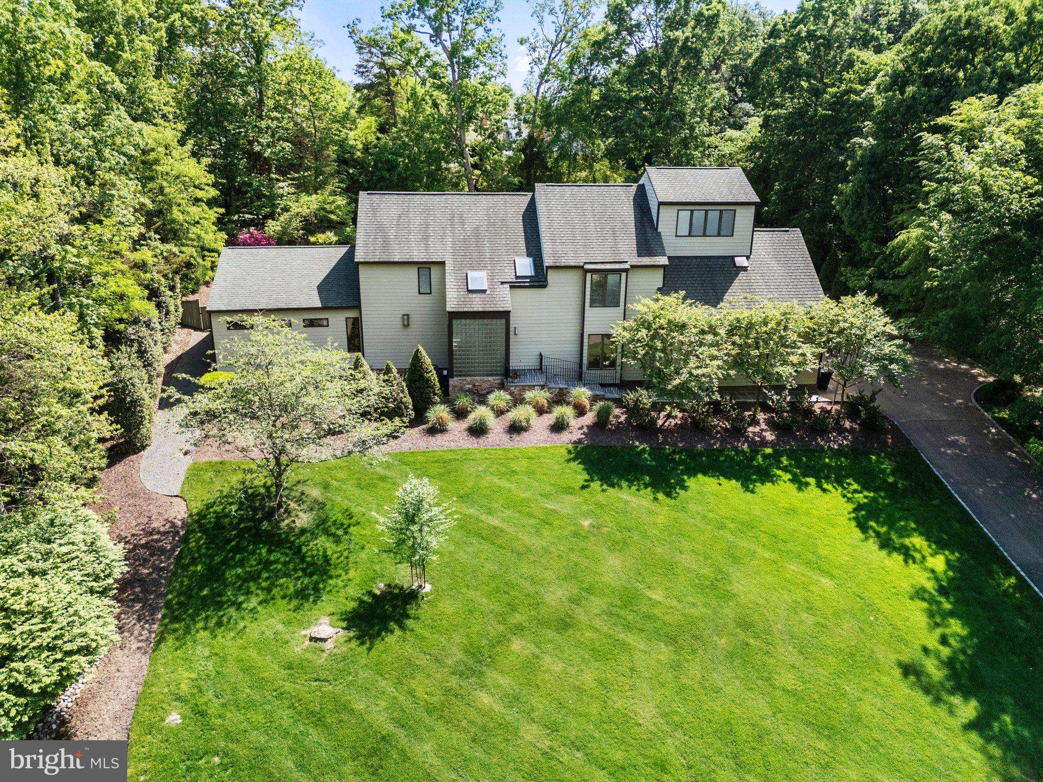 3 WELWYN PL, Henrico, VA 23229