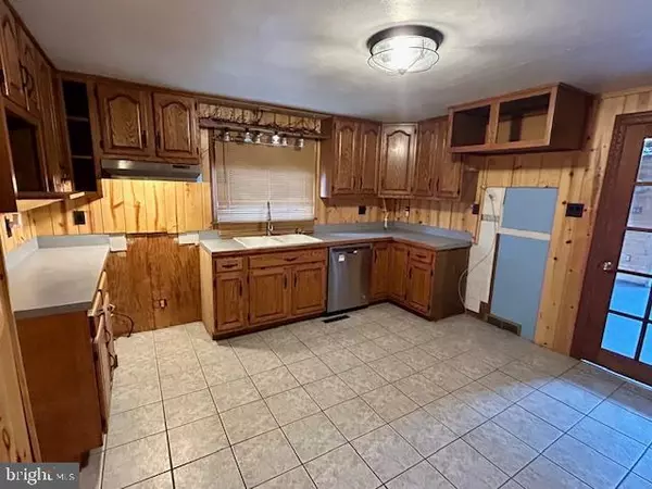 Lewistown, PA 17044,1377 BACK MAITLAND RD