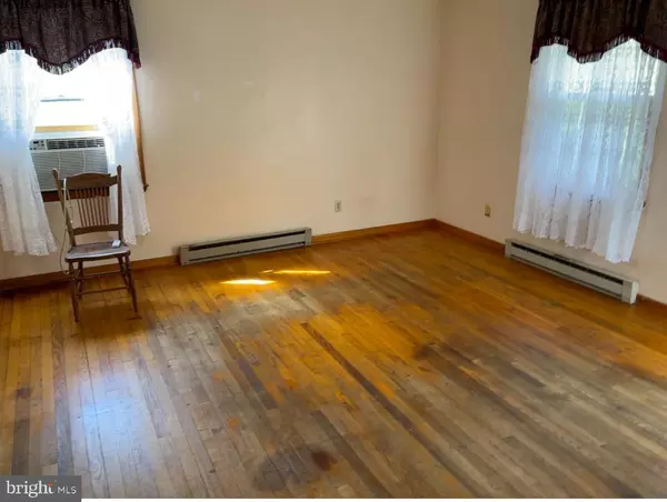 Upper Tract, WV 26866,11546 PETERSBURG PIKE