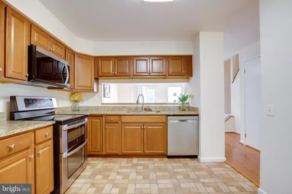 Olney, MD 20832,3502 DARTMOOR LN #30