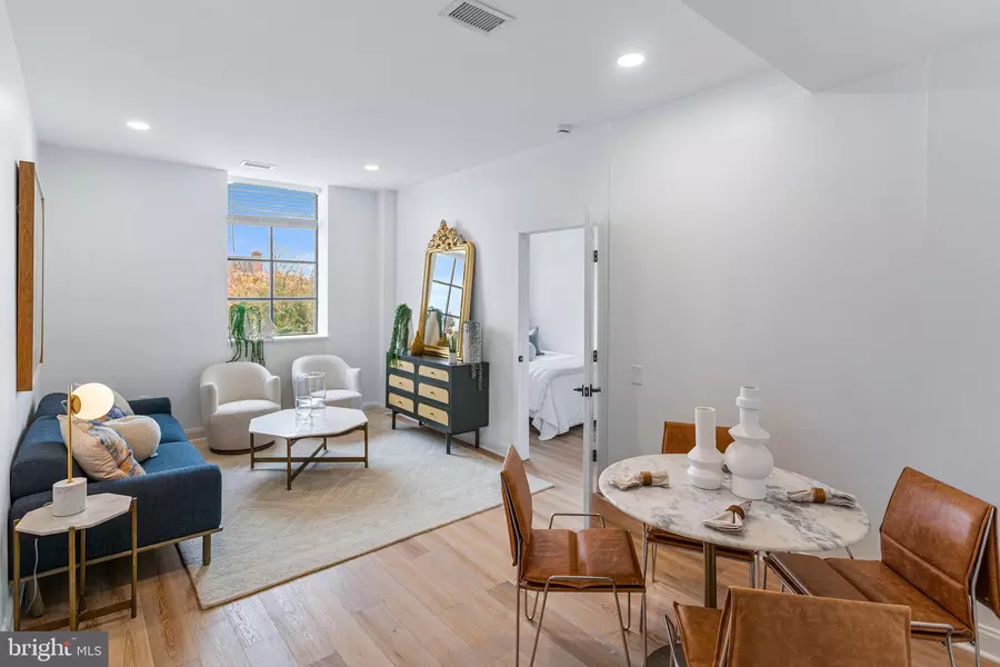 1229 KING ST #201, Alexandria, VA 22314