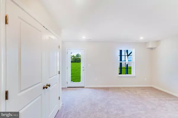 Inwood, WV 25428,83 GRAY SILVER RD #LOT 086 LANCASTER