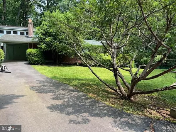Falls Church, VA 22044,3320 PRINCE CHARLES CT