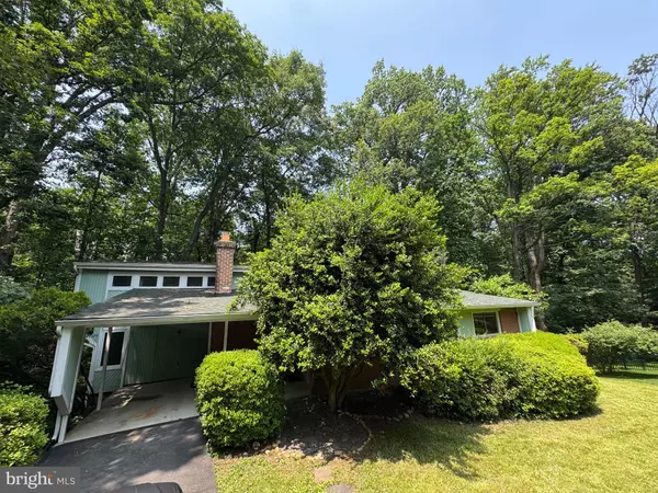 3320 PRINCE CHARLES CT, Falls Church, VA 22044