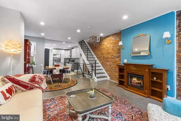 Philadelphia, PA 19146,2242 MANTON ST