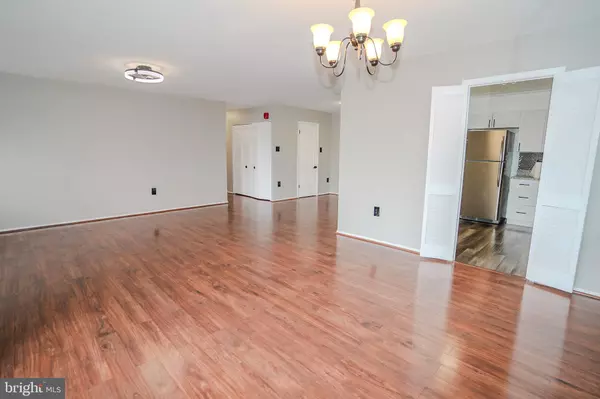 Baltimore, MD 21215,3737 CLARKS LN #304