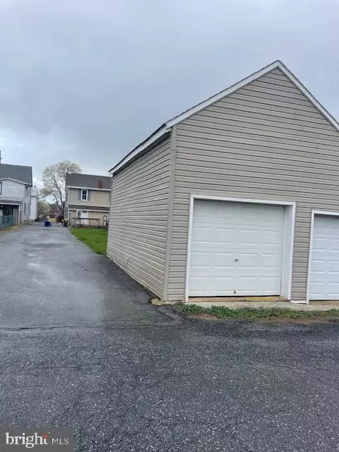 Robesonia, PA 19551,117-119 N ROBESON ST