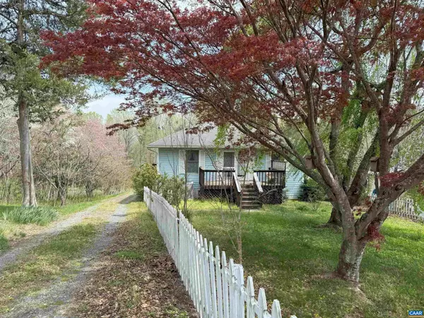 Louisa, VA 23093,395 LAKEVIEW CIR