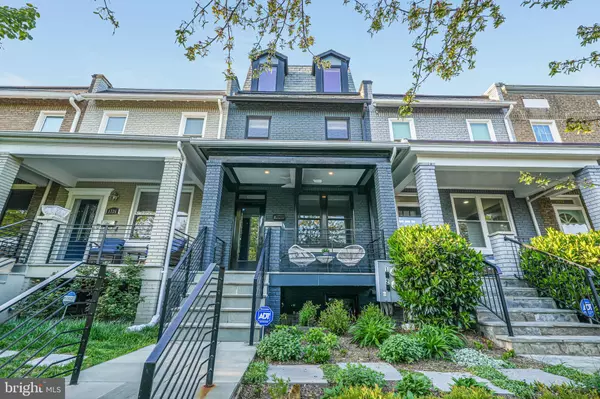 Washington, DC 20003,1728 D ST SE #2
