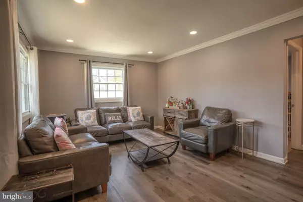 Manassas Park, VA 20111,114 COLBURN DR