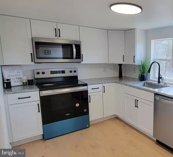 Shanks, WV 26761,20484 NORTHWESTERN PIKE