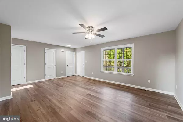 Strasburg, VA 22657,407 CRIM DR