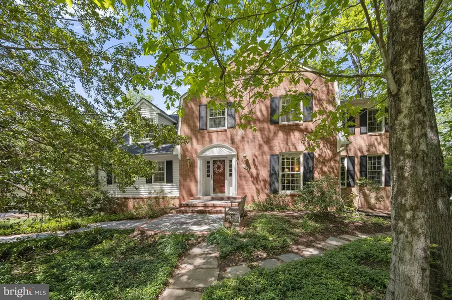 11836 HUNTING RIDGE CT, Potomac, MD 20854