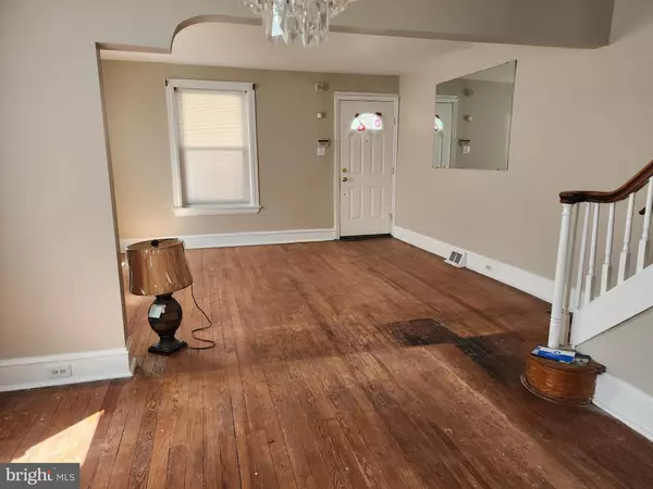 Ardmore, PA 19003,825 AUBREY AVE
