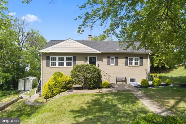 2814 JAMES DR, Alexandria, VA 22303