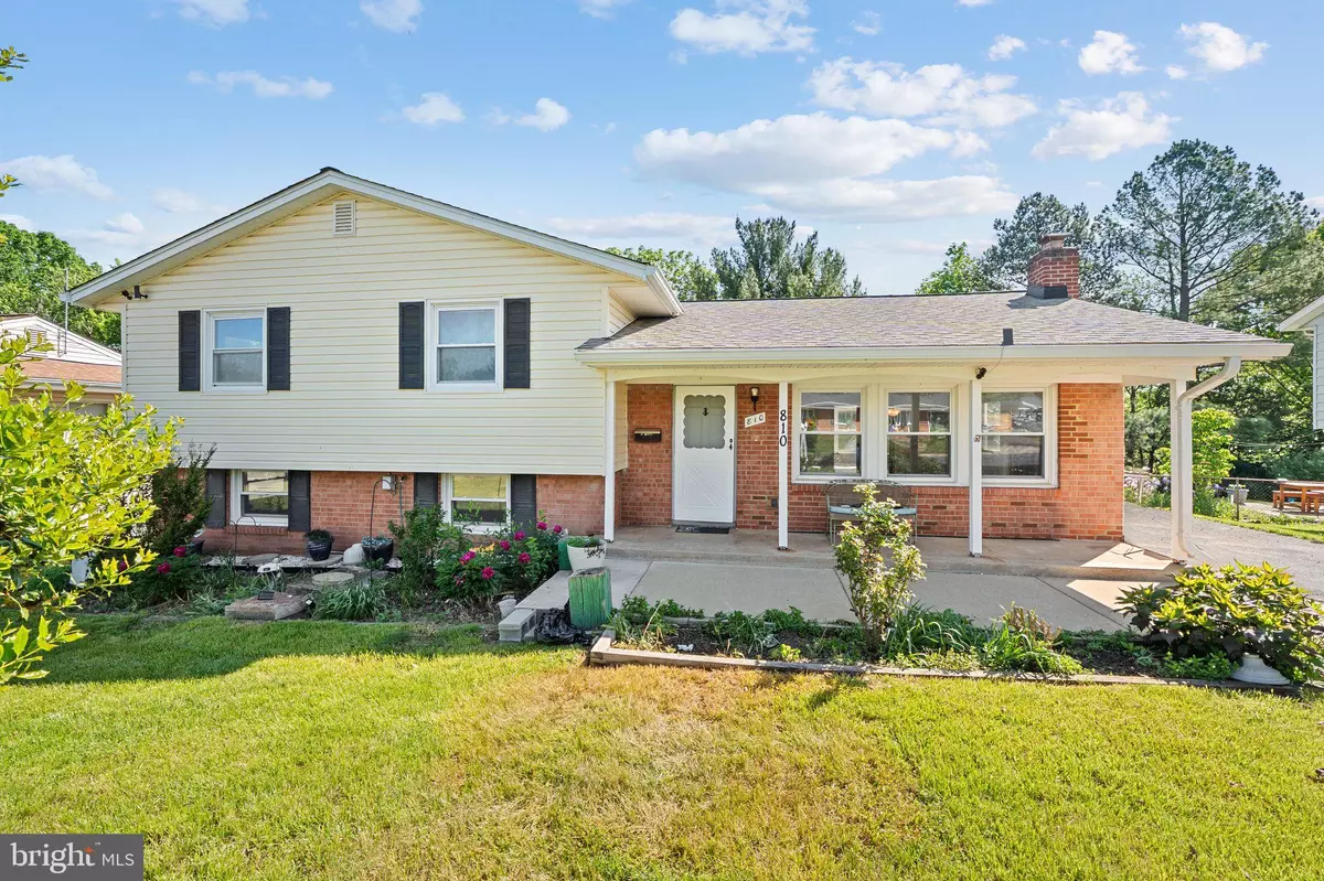 Sterling, VA 20164,810 W MAPLE AVE