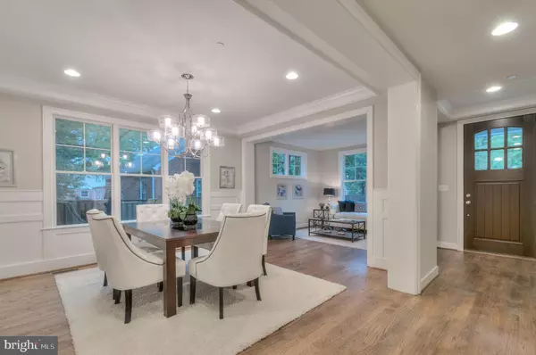 Arlington, VA 22207,2641 N OHIO ST N