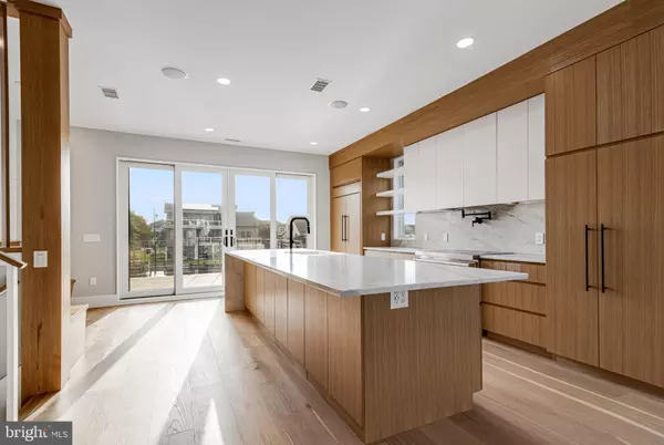 Bethany Beach, DE 19930,316 YORK RD