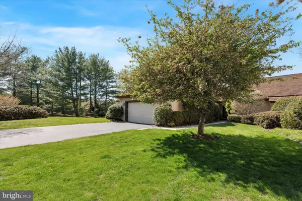 Blue Bell, PA 19422,12 FARRIER LN