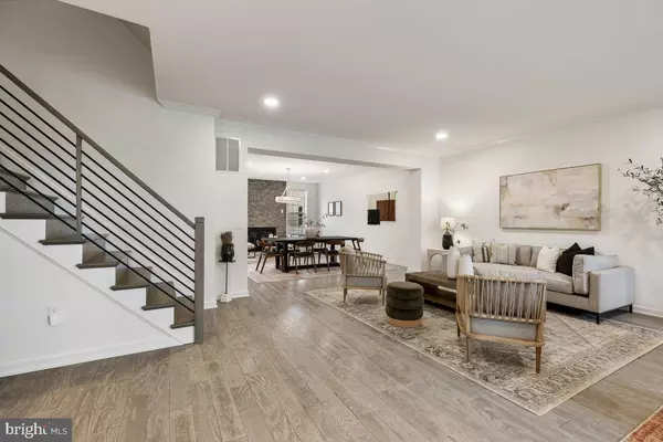 Princeton, NJ 08540,18 MAGPIE LN