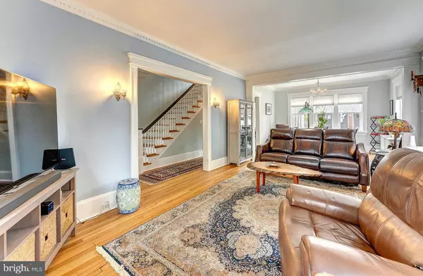 Trenton, NJ 08618,925 BERKELEY AVE