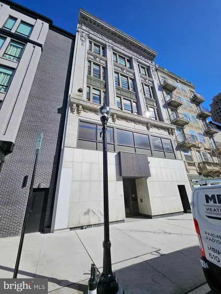 943 W HAMILTON, Allentown, PA 18101