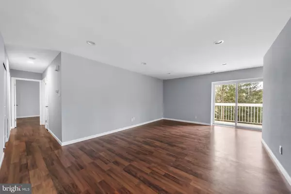 Monmouth Junction, NJ 08852,10 WYNWOOD DR