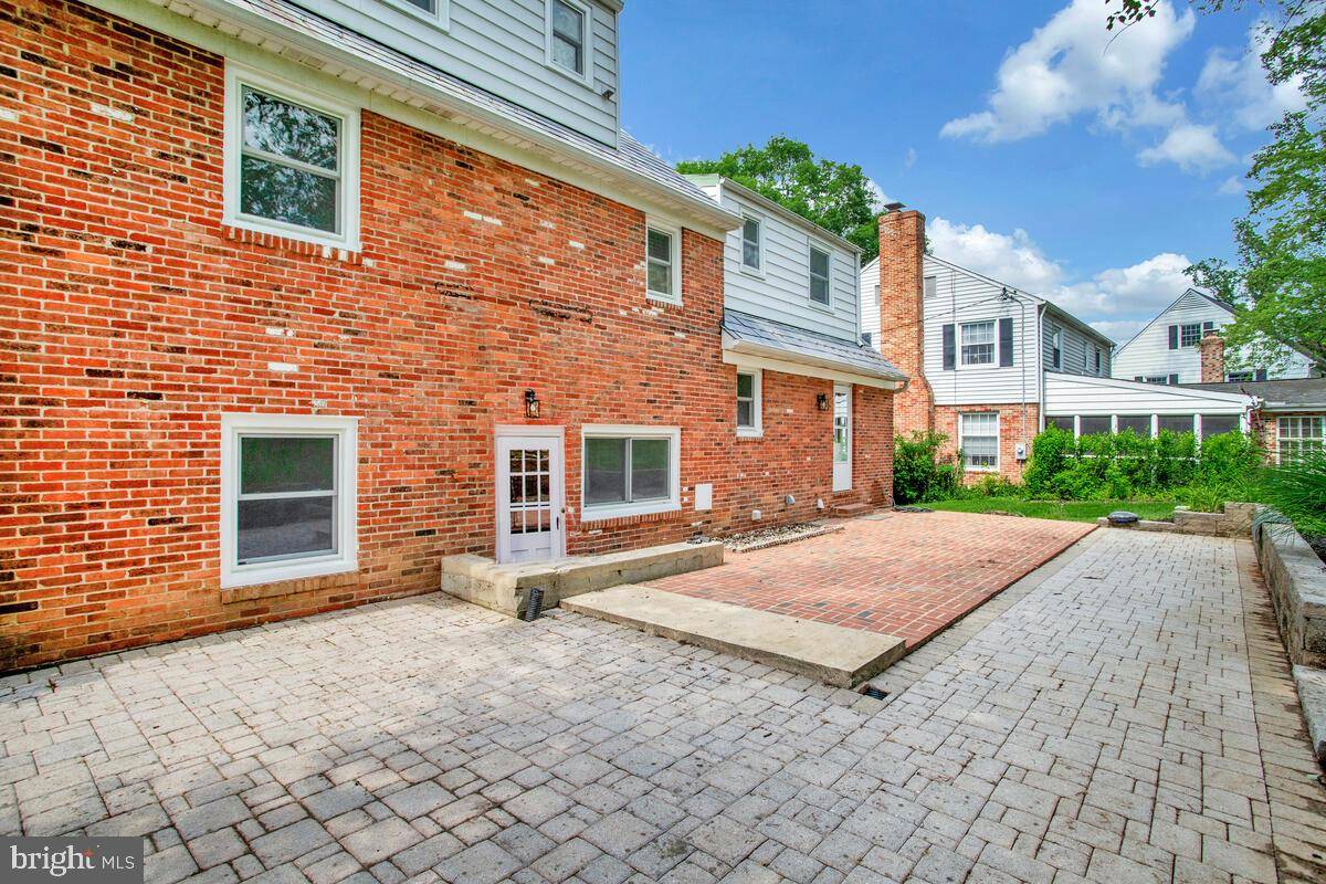 Towson, MD 21204,8205 ROBIN HOOD CT
