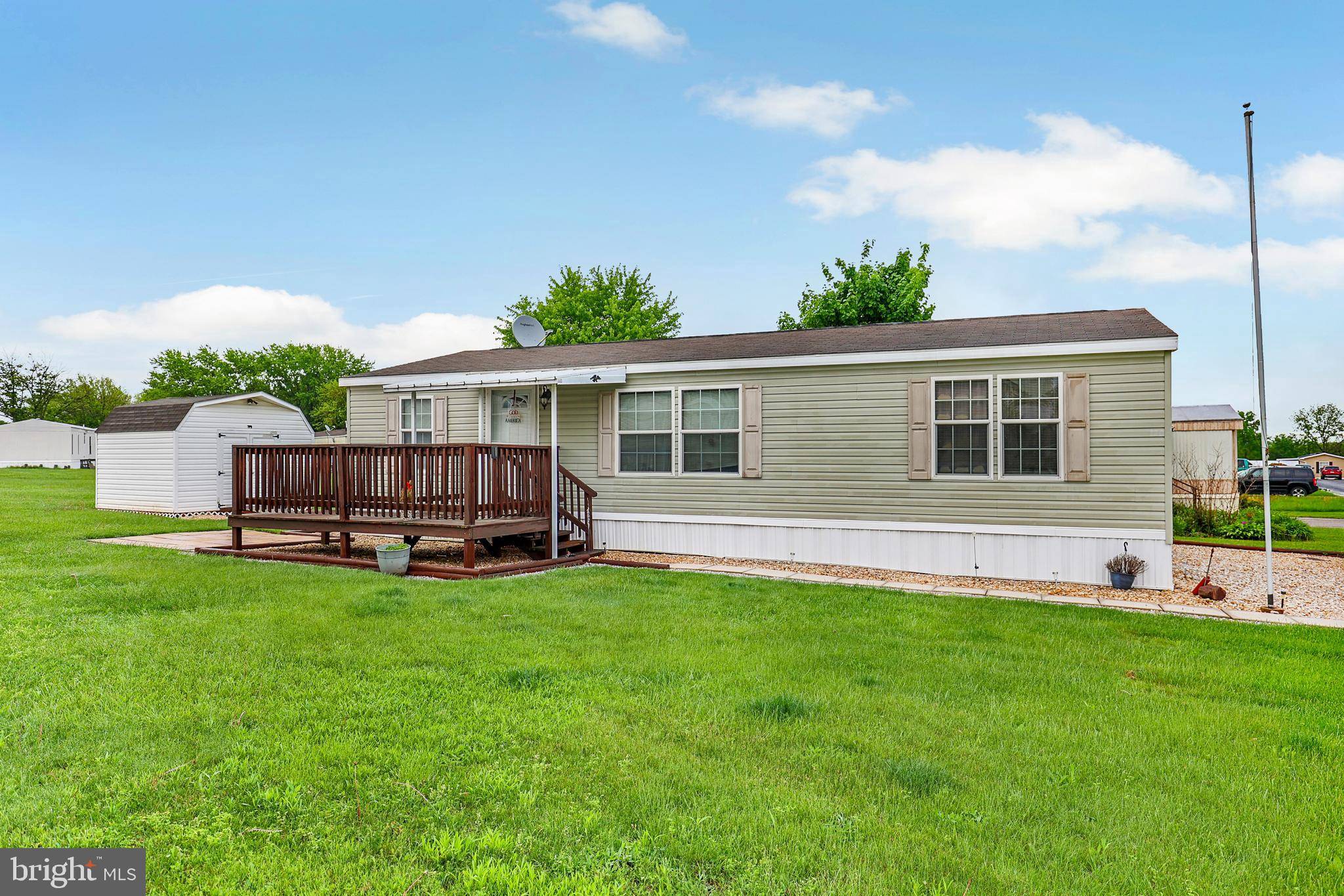 120 AMY LN, New Oxford, PA 17350