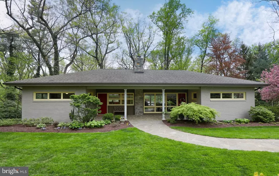 142 WOODSIDE RD, Lancaster, PA 17601