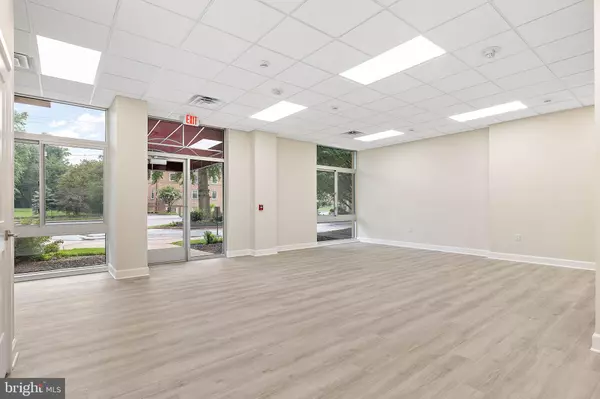 Wilmington, DE 19806,2401 PENNSYLVANIA AVE #105