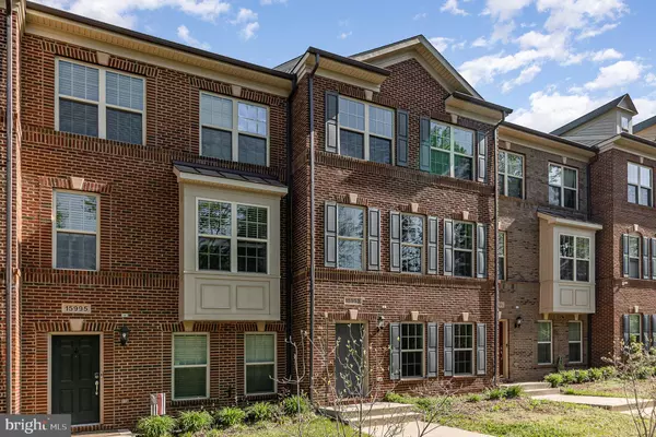 Haymarket, VA 20169,15993 MARSH PL