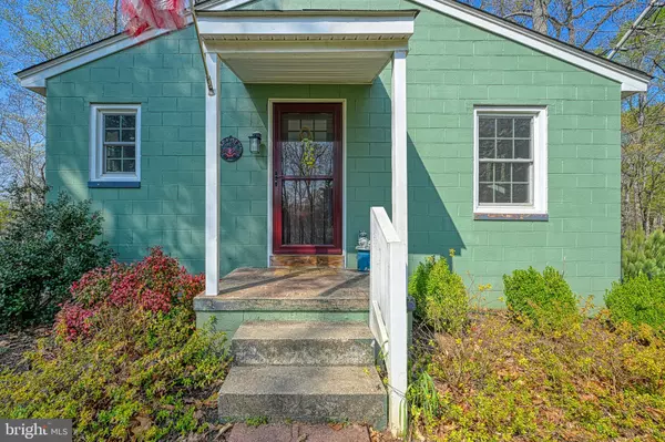 Louisa, VA 23093,68 CLEAR WATER LN