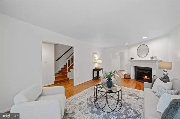Mclean, VA 22101,1156 KENSINGTON RD