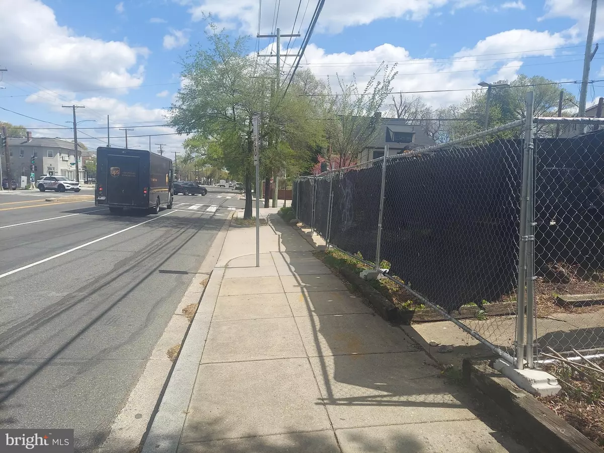 Washington, DC 20018,3131 RHODE ISLAND AVE NE