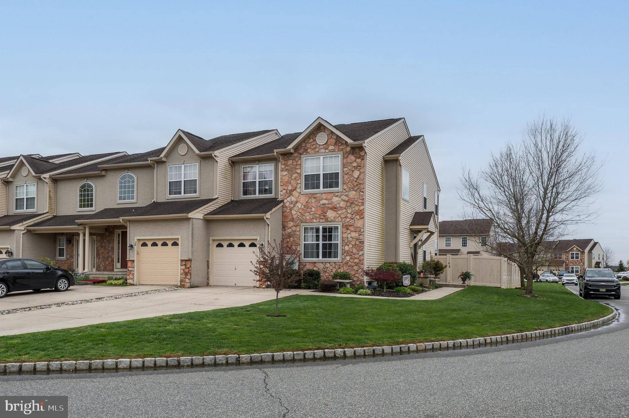 30 GLACIER DR, Berlin, NJ 08009