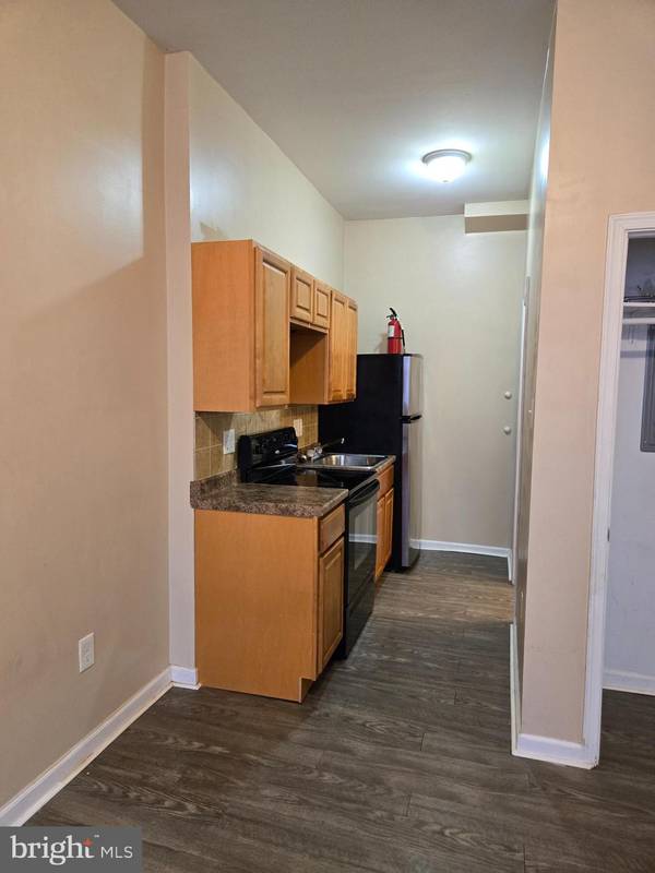 Philadelphia, PA 19131,5321 W GIRARD AVE