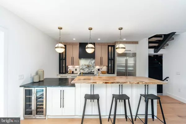 Philadelphia, PA 19128,112 RIGHTER ST