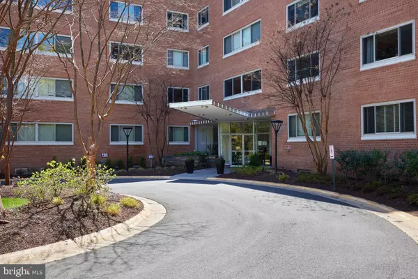 5100 DORSET AVE #112, Chevy Chase, MD 20815