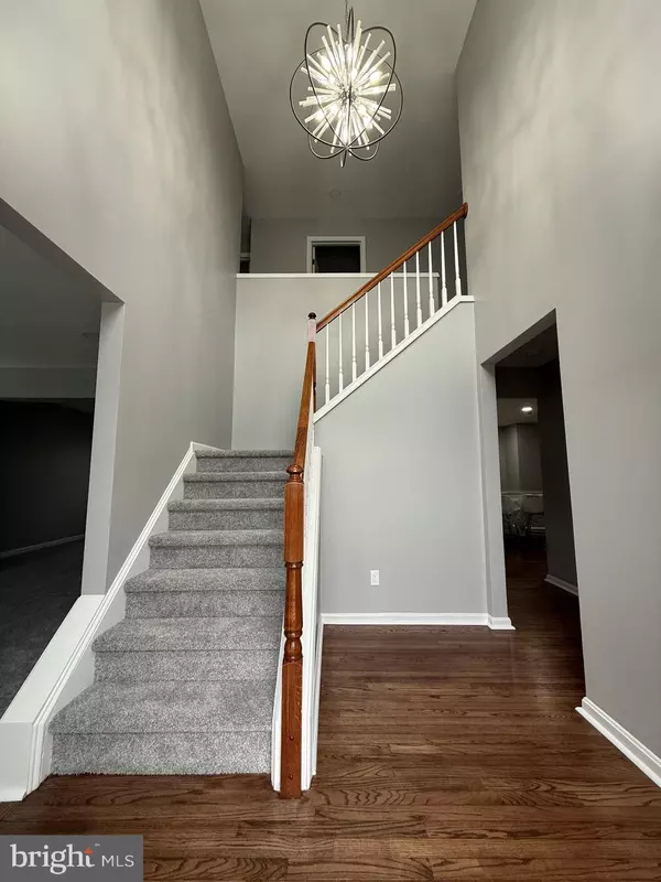 Newark, DE 19702,19 WALNUT GREEN WAY