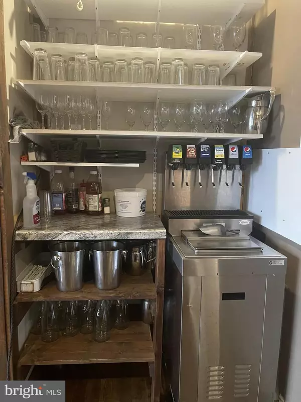 Ship Bottom, NJ 08008,605 LONG BEACH BLVD