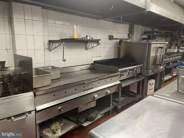 Ship Bottom, NJ 08008,605 LONG BEACH BLVD