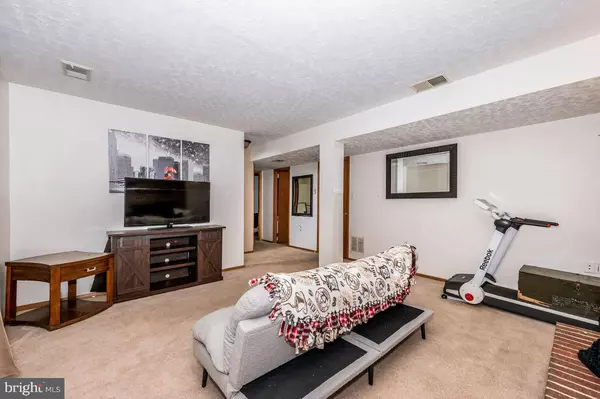 Brunswick, MD 21716,223 TAMARACK WAY