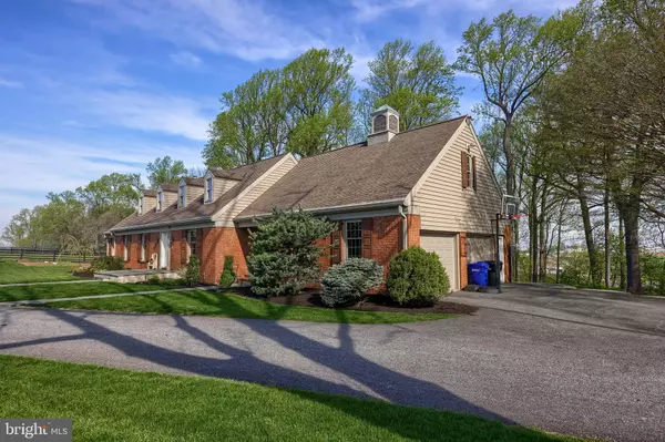 New Holland, PA 17557,720 STONECREST DR