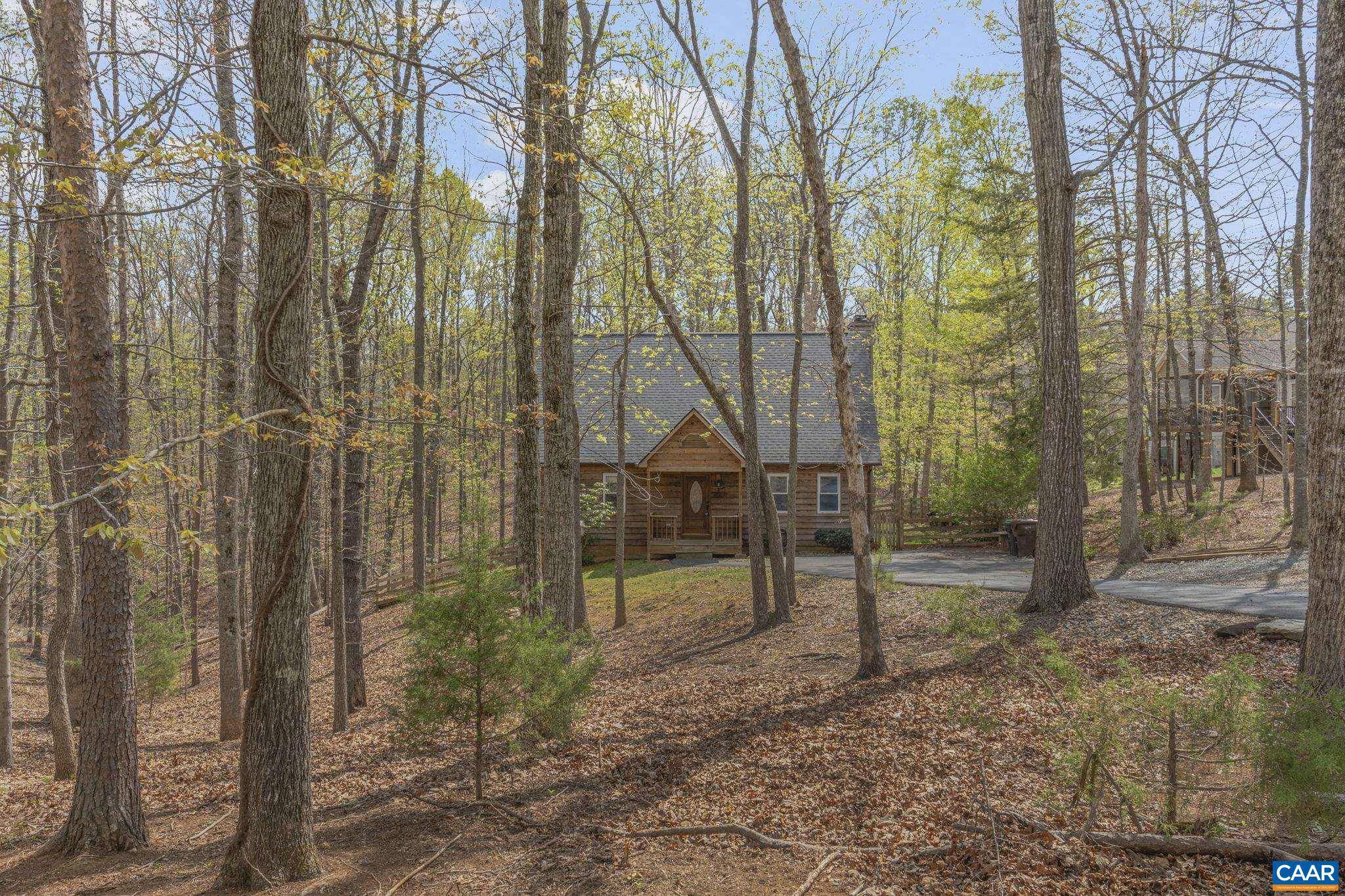 Palmyra, VA 22963,3 HAWKS PL
