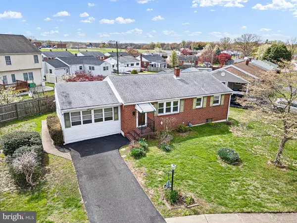 Wilmington, DE 19804,8 MANETTE DR