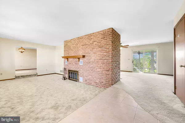 Hamburg, PA 19526,802 HILLSIDE DR